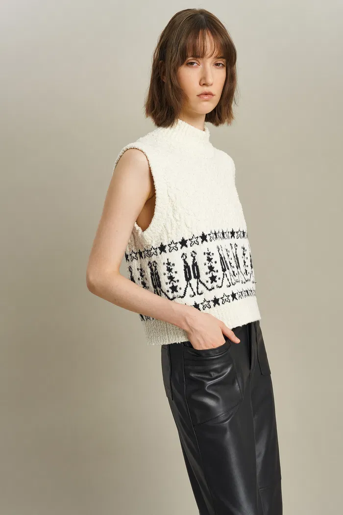 6791-star-walker-fair-isle-sleeveless-sweater-in-wool-pom-pom-yarn-knit-1.webp