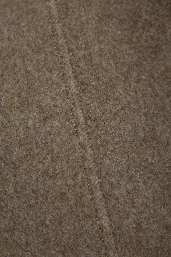 6797-ester-coat-in-merino-alxa-camel-down-blend-1.webp