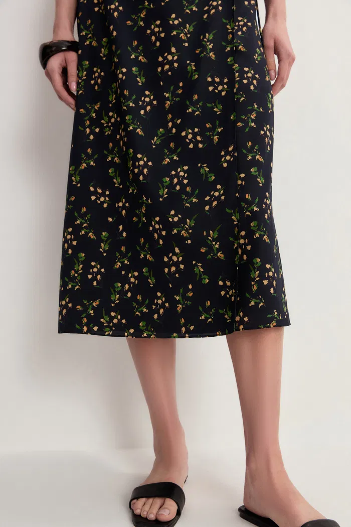 6887-zinnia-french-floral-midi-skirt-in-mulberry-silk-crepe-1.webp