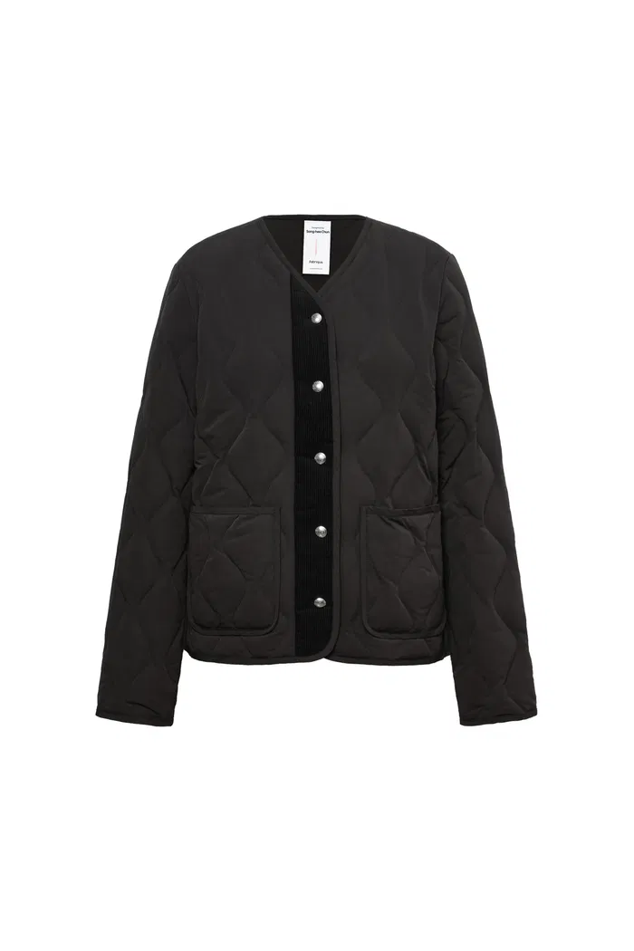 6950-olivia-black-cropped-lightweight-puffer-jacket-in-high-density-water-repellent-fabric-1.webp