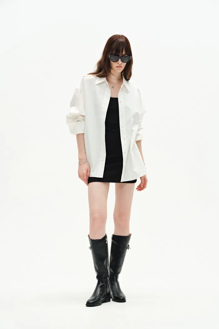 7030-linda-button-up-shirt-in-oxford-cotton-1.webp