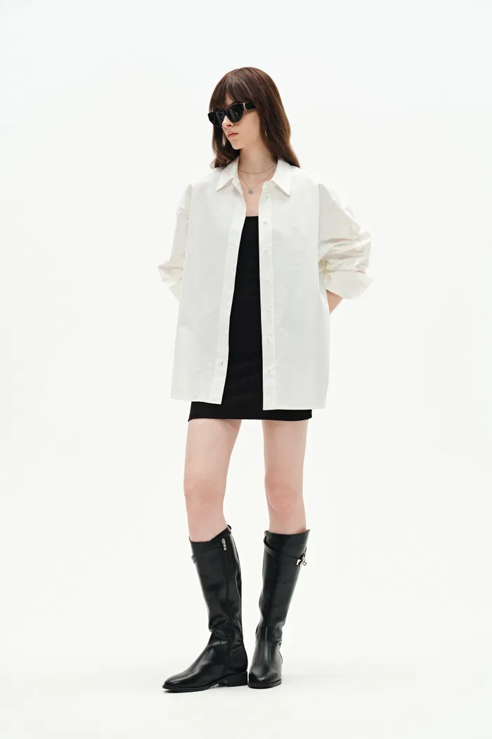 7030-linda-button-up-shirt-in-oxford-cotton-1.webp