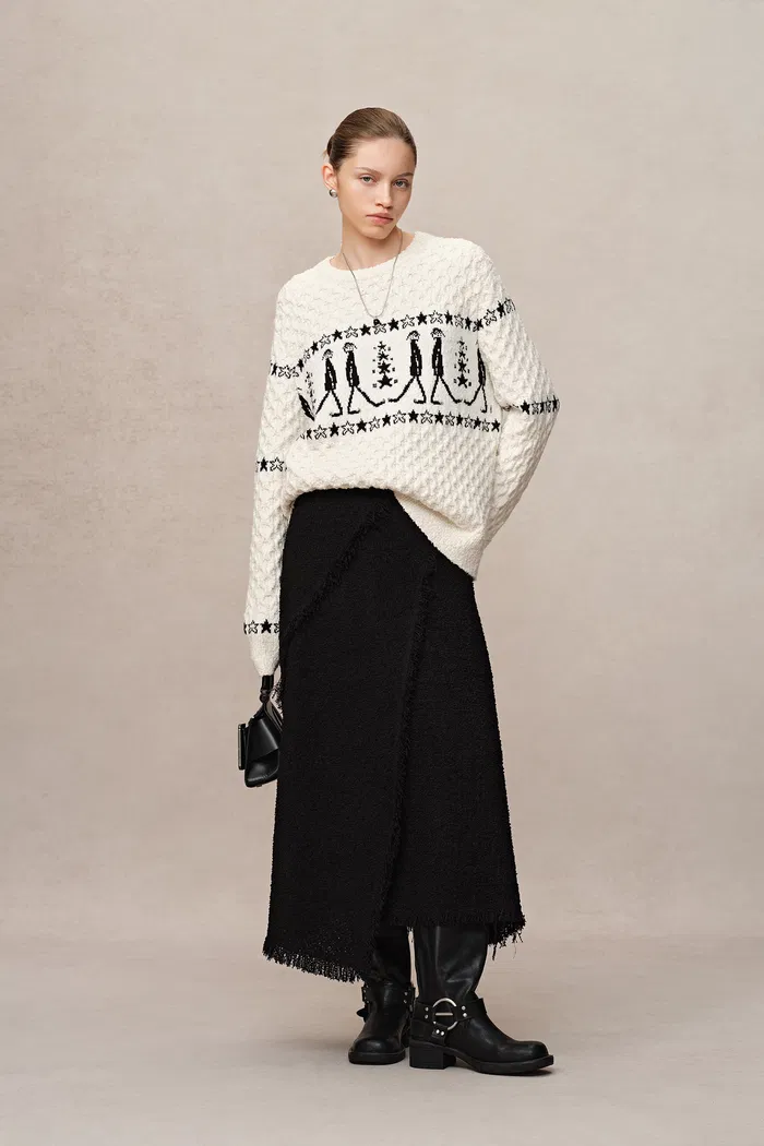 7068-star-walker-white-fair-isle-pullover-in-viscose-wool-pom-pom-yarn-knit-1.webp