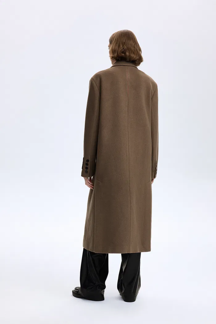 7108-sinae-classic-double-breasted-coat-in-wool-alpaca-blend-1.webp