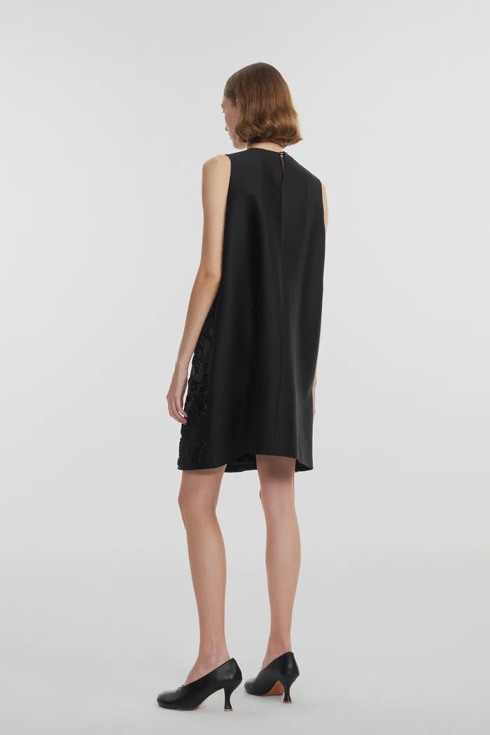 7144-engrave-embroidered-dress-in-silk-wool-blend-1.webp