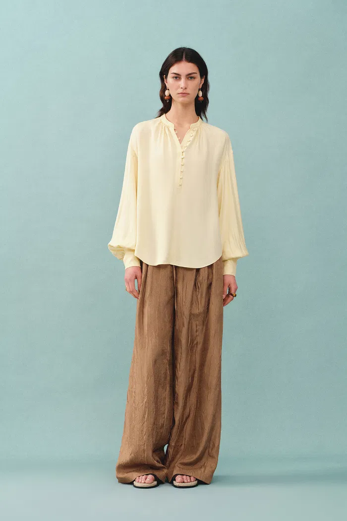 7198-cora-blouse-in-silk-blend-1.webp