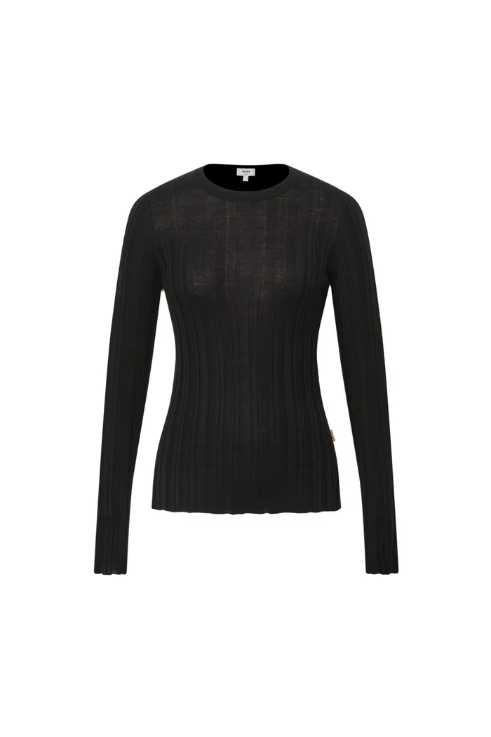 7230-cara-side-slit-long-sleeve-fitted-top-in-merino-wool-yang-yarn-knit-1.webp