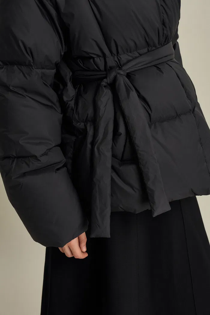 7238-iliana-water-repellent-hooded-lightweight-duck-down-jacket-in-ultra-light-fabric-1.webp