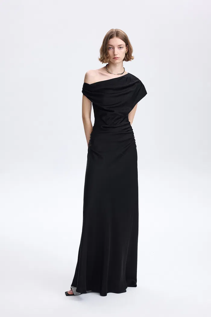 7299-eirlys-one-shoulder-gown-1.webp
