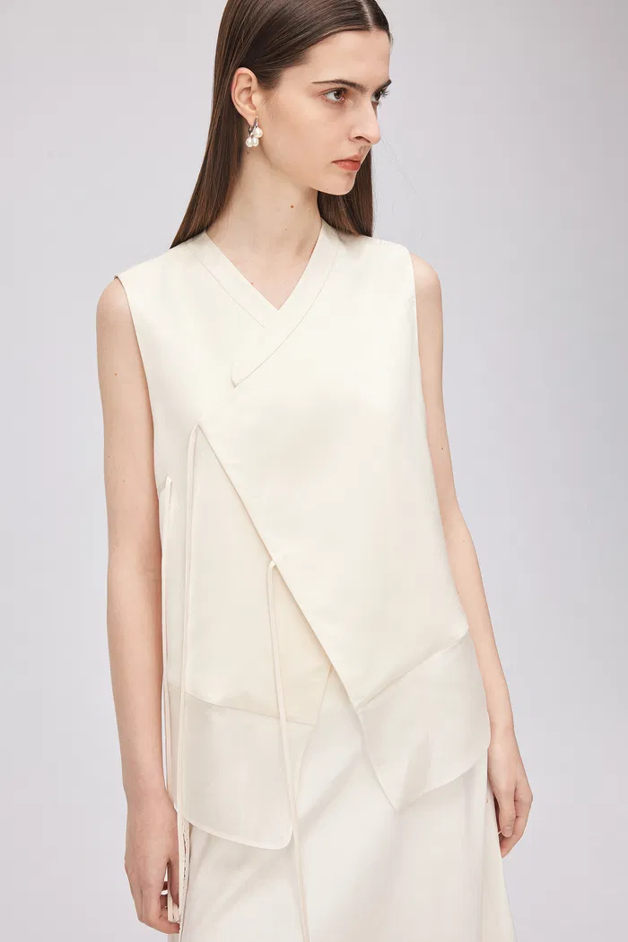 7307-cindy-new-oriental-top-in-silk-wool-blend-1.webp