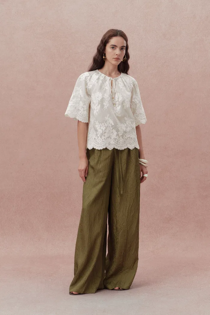 7335-marjorie-embroidered-short-sleeve-blouse-in-sheer-fabric-embroidery-1.webp