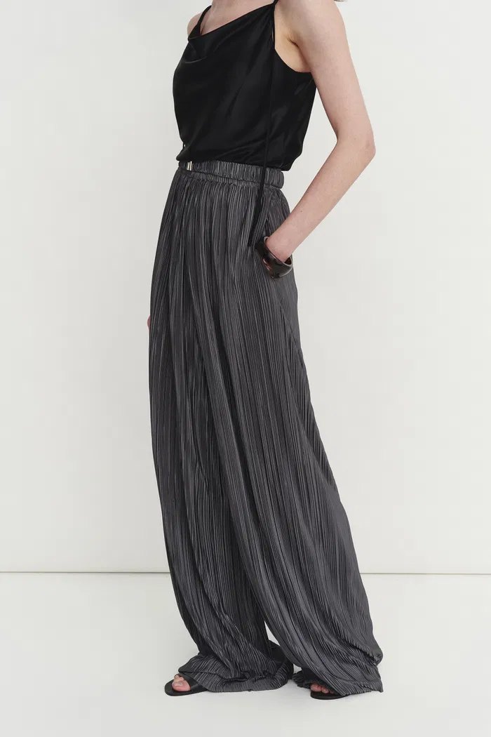 7400-vesper-belted-reflective-pants-in-pleated-microfiber-1.webp