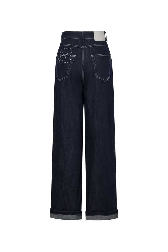 742-somi-curved-blade-jeans-in-stretchy-turkish-denim-1.webp