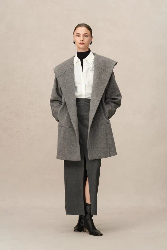 7426-chesterfield-multi-piece-structure-hooded-coat-in-wool-cashmere-1.webp