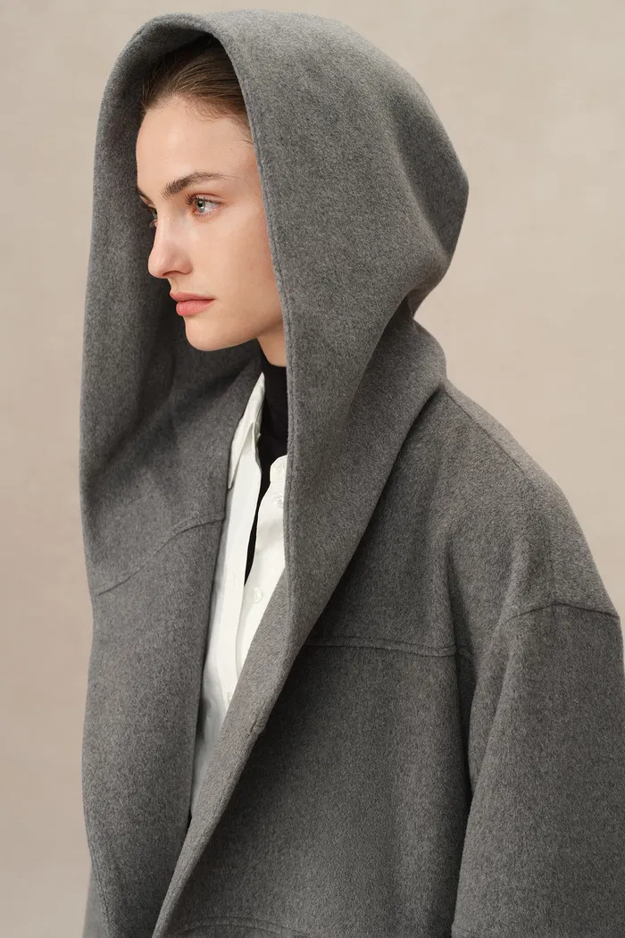 7426-chesterfield-multi-piece-structure-hooded-coat-in-wool-cashmere-1.webp