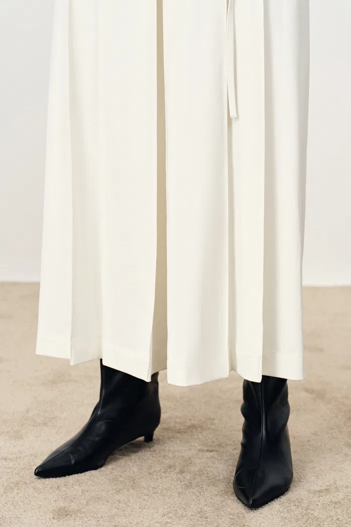 756-mignon-anti-transparency-wide-leg-culottes-in-lightweight-suiting-1.webp