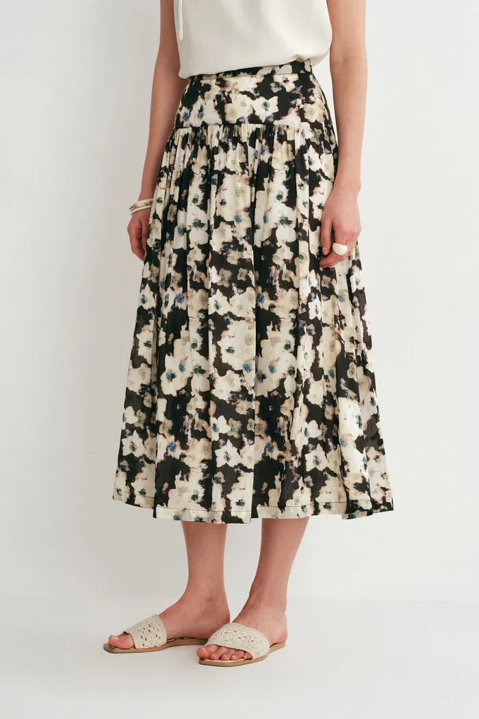 Pearl Tiered Flora Skirt in Silk-Linen