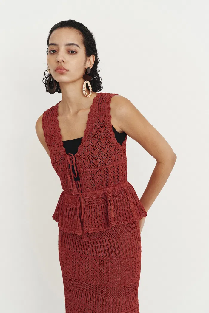 7622-grazia-heart-shaped-openwork-sleeveless-top-and-skirt-set-in-linen-blend-1.webp