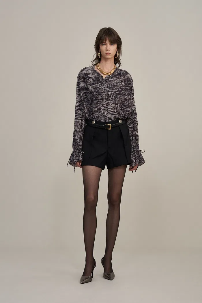 7726-kalina-hand-drawn-ruched-blouse-in-lightweight-wrinkle-resistant-fabric-1.webp