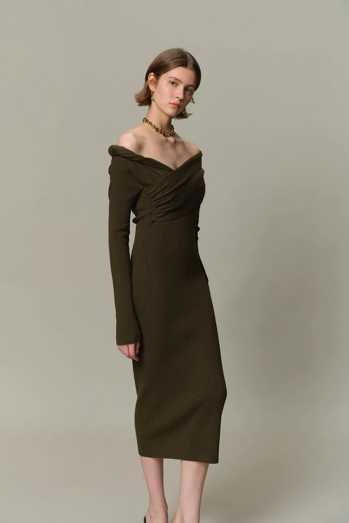 7732-veronica-fitted-dress-in-anti-pilling-knit-1.webp