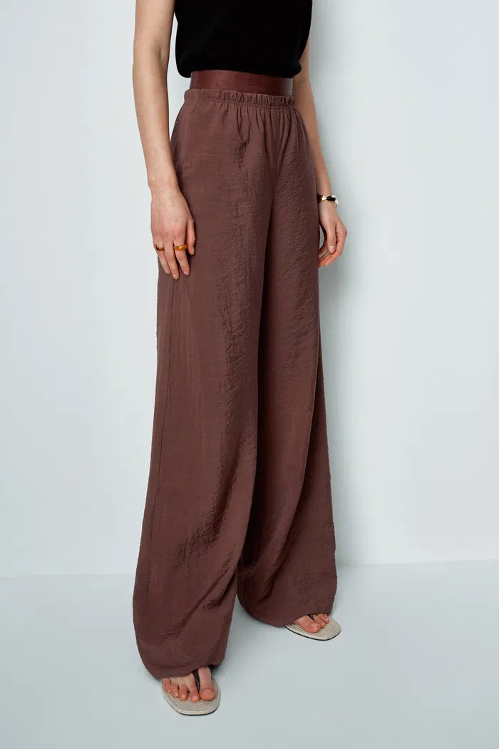784-phoebe-french-cowl-sleeveless-top-and-wide-leg-pant-matching-set-in-dry-silk-1.webp