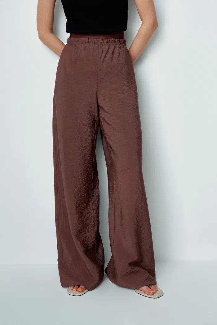 784-phoebe-french-cowl-sleeveless-top-and-wide-leg-pant-matching-set-in-dry-silk-1.webp