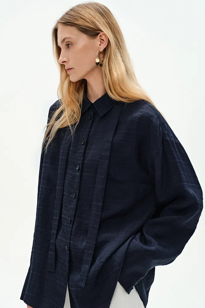 7933-ahalia-removable-tie-shirt-in-linen-1.webp