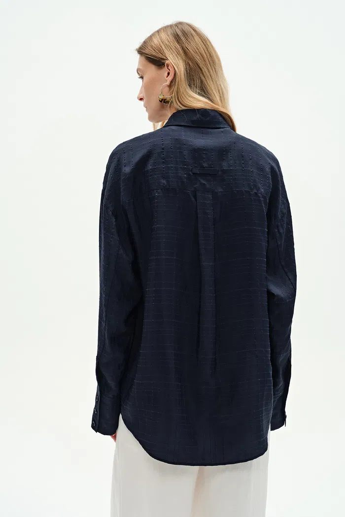 7933-ahalia-removable-tie-shirt-in-linen-1.webp