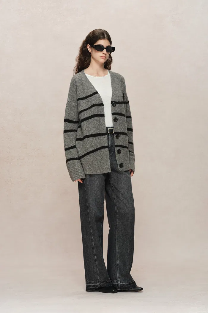 7985-avery-snake-year-cardigan-in-wool-boucl-knit-1.webp