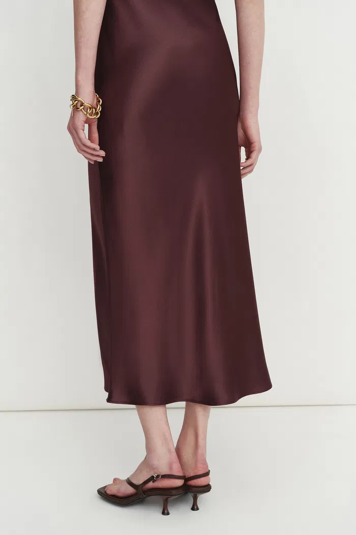 8257-kari-sleeveless-square-neck-dress-in-lustrous-acetate-1.webp