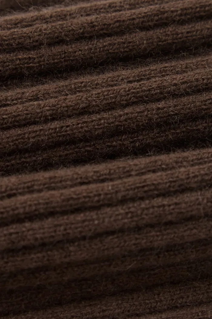 8313-ida-cashmere-camisole-in-inner-mongolian-cashmere-knit-1.webp