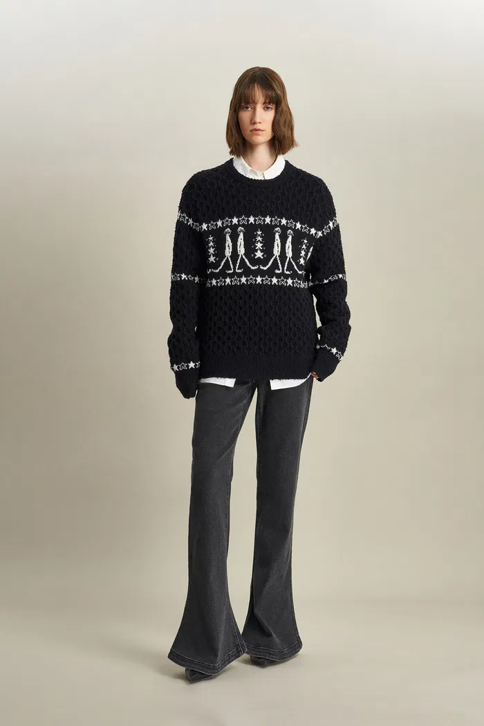 8319-star-walker-black-fair-isle-pullover-in-viscose-wool-pom-pom-yarn-knit-1.webp