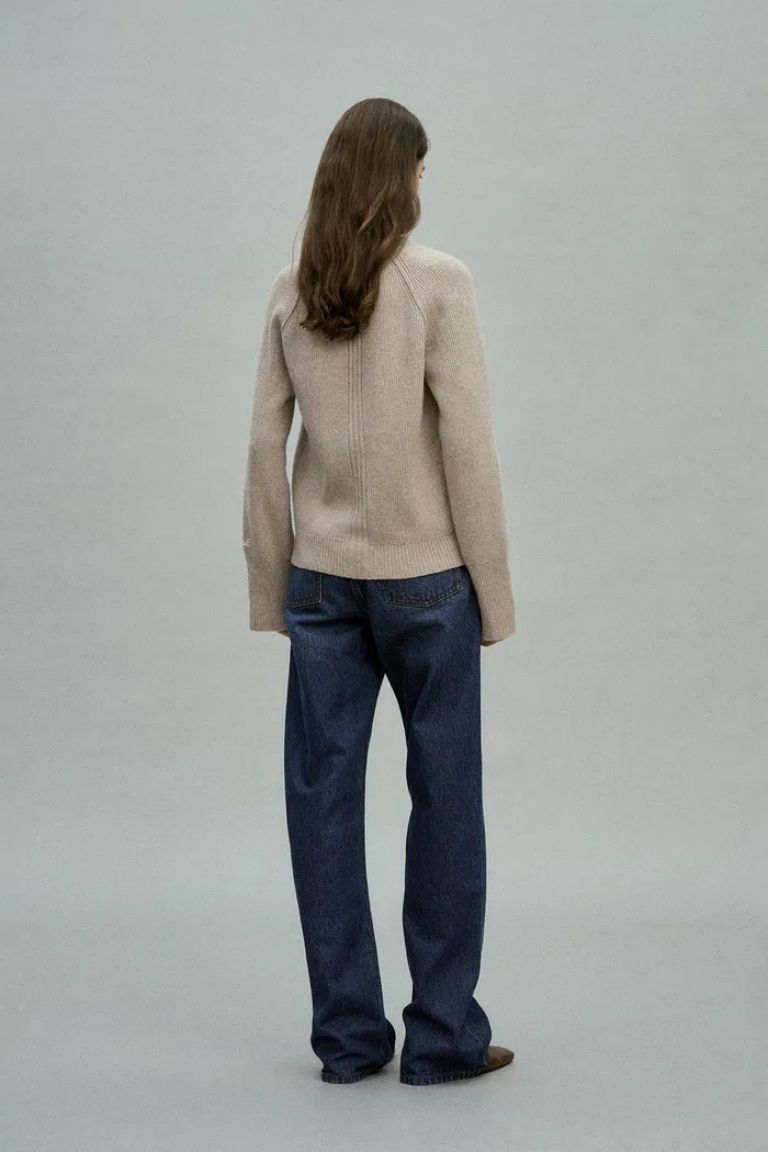8327-sofia-double-pocket-cardigan-in-merino-cashmere-knit-1.webp