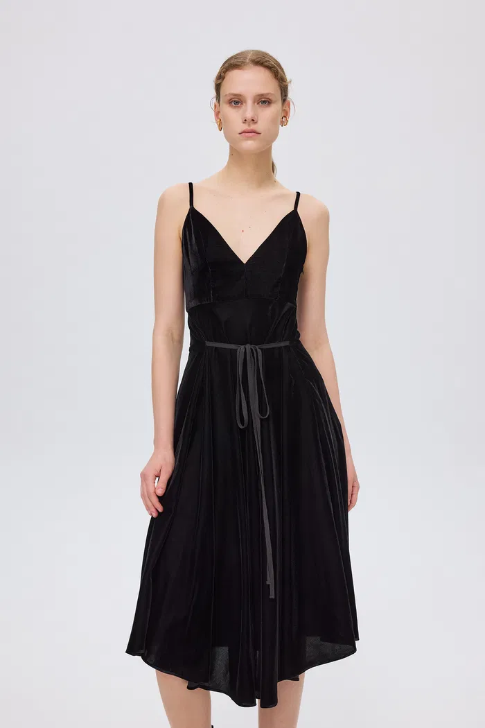 8351-bellagio-velvet-slip-dress-in-silk-georgette-velvet-1.webp