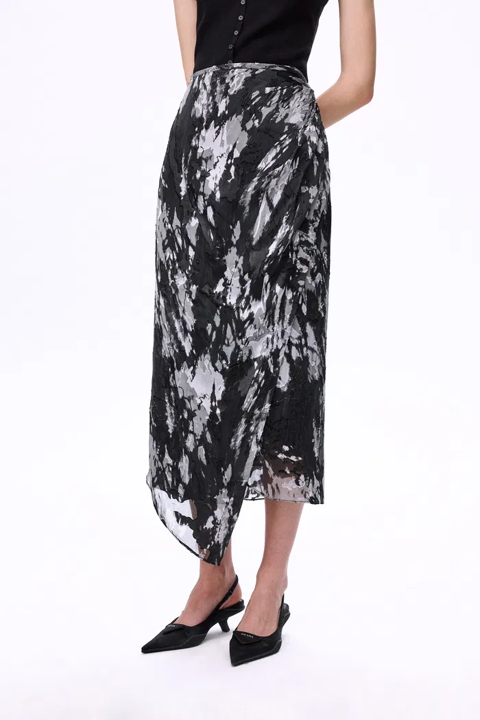 8365-zita-pleated-midi-skirt-in-devor-silk-1.webp