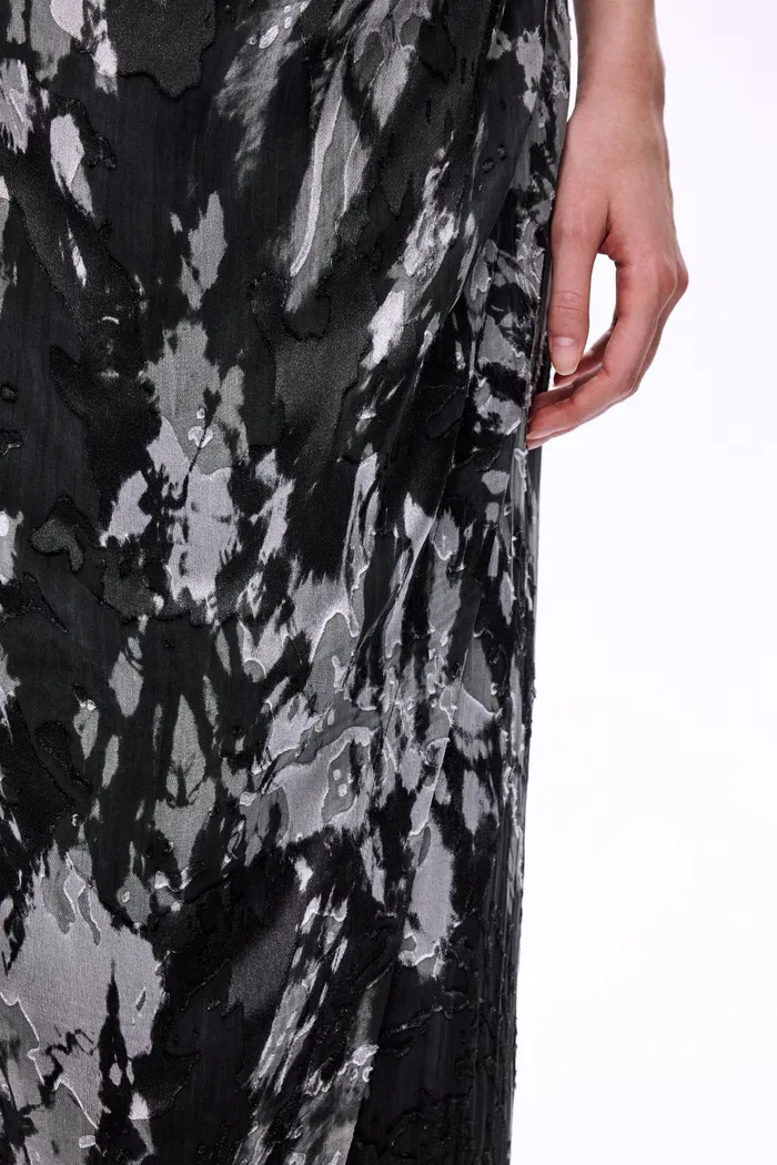8365-zita-pleated-midi-skirt-in-devor-silk-1.webp