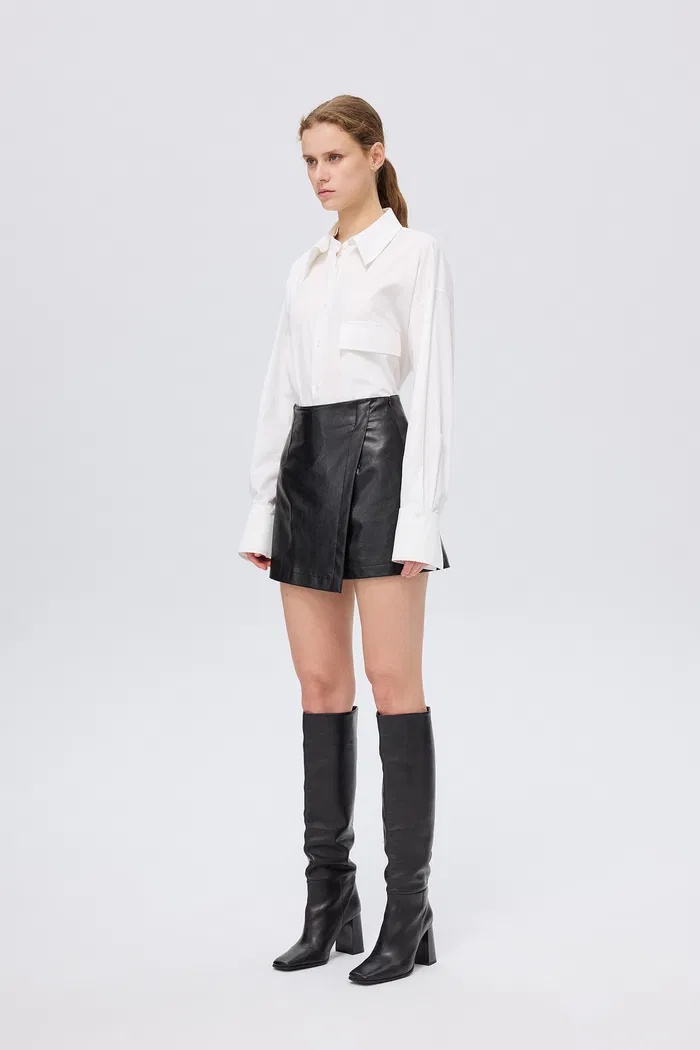 838-naja-skort-in-distressed-vegan-leather-1.webp