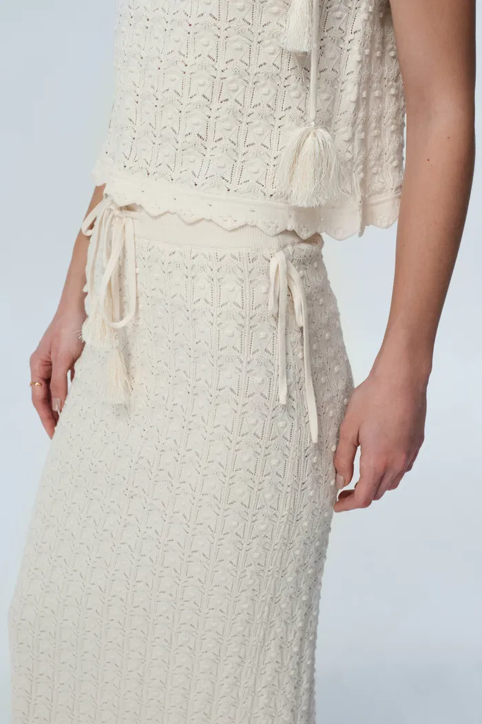 8393-klose-fringe-tie-up-knit-skirt-in-cotton-1.webp