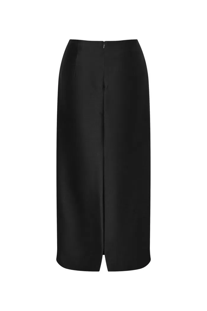 8415-engrave-embroidered-skirt-in-silk-wool-1.webp