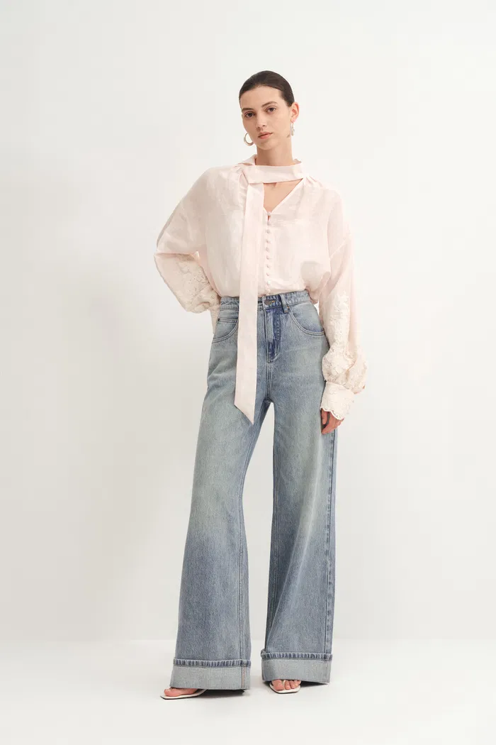8511-emerie-straight-wide-leg-jeans-in-cotton-denim-1.webp