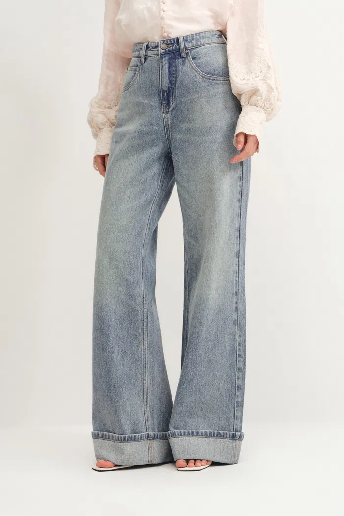 8511-emerie-straight-wide-leg-jeans-in-cotton-denim-1.webp