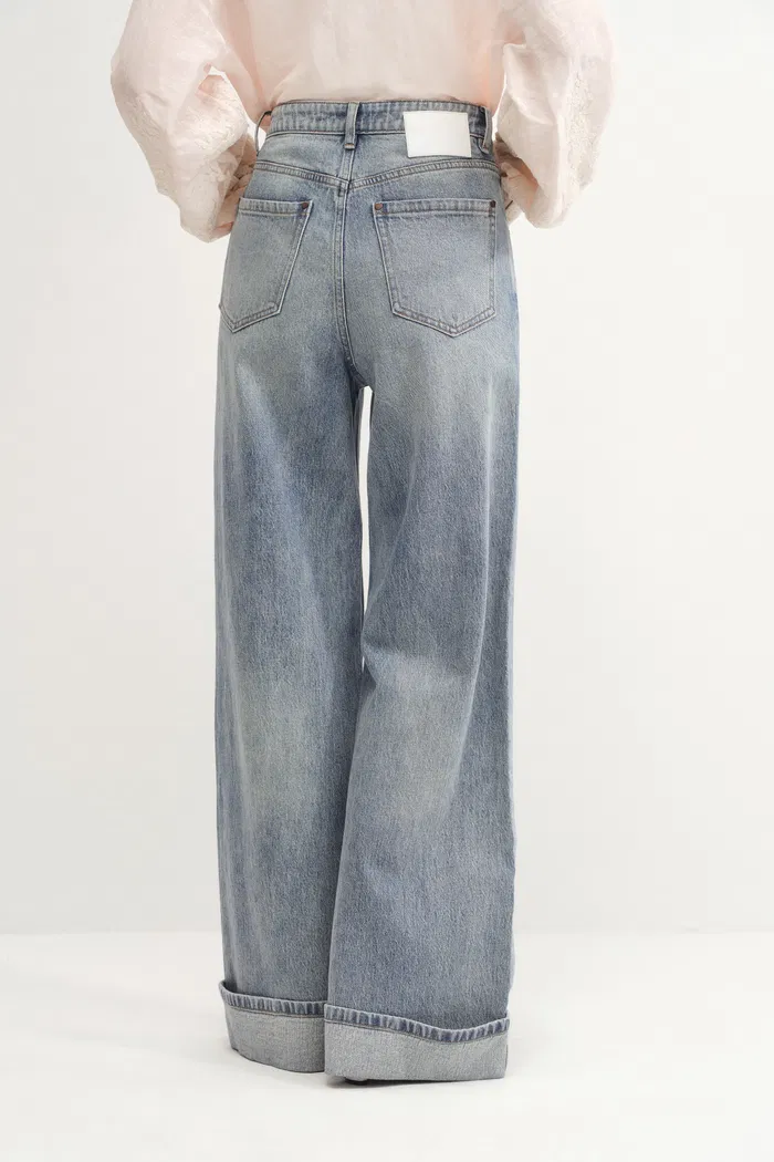 8511-emerie-straight-wide-leg-jeans-in-cotton-denim-1.webp