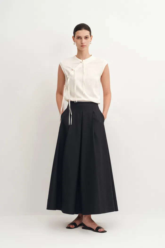 852-alina-flared-skirt-in-fine-twill-blend-1.webp