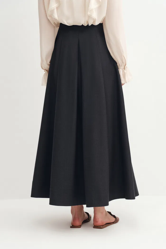 852-alina-flared-skirt-in-fine-twill-blend-1.webp