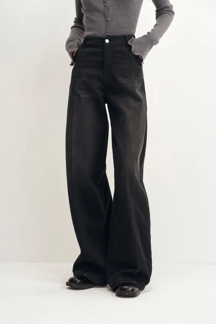 860-paz-baggy-washed-jeans-in-cotton-denim-1.webp