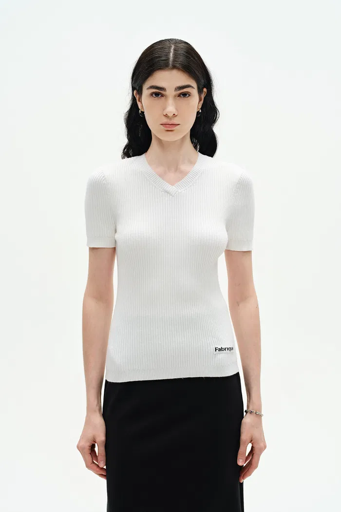 8613-alexa-v-neck-short-sleeve-sweater-1.webp