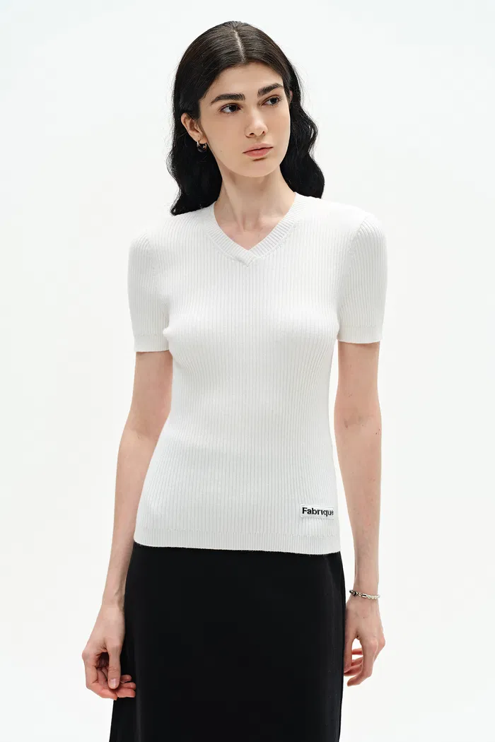 8613-alexa-v-neck-short-sleeve-sweater-1.webp