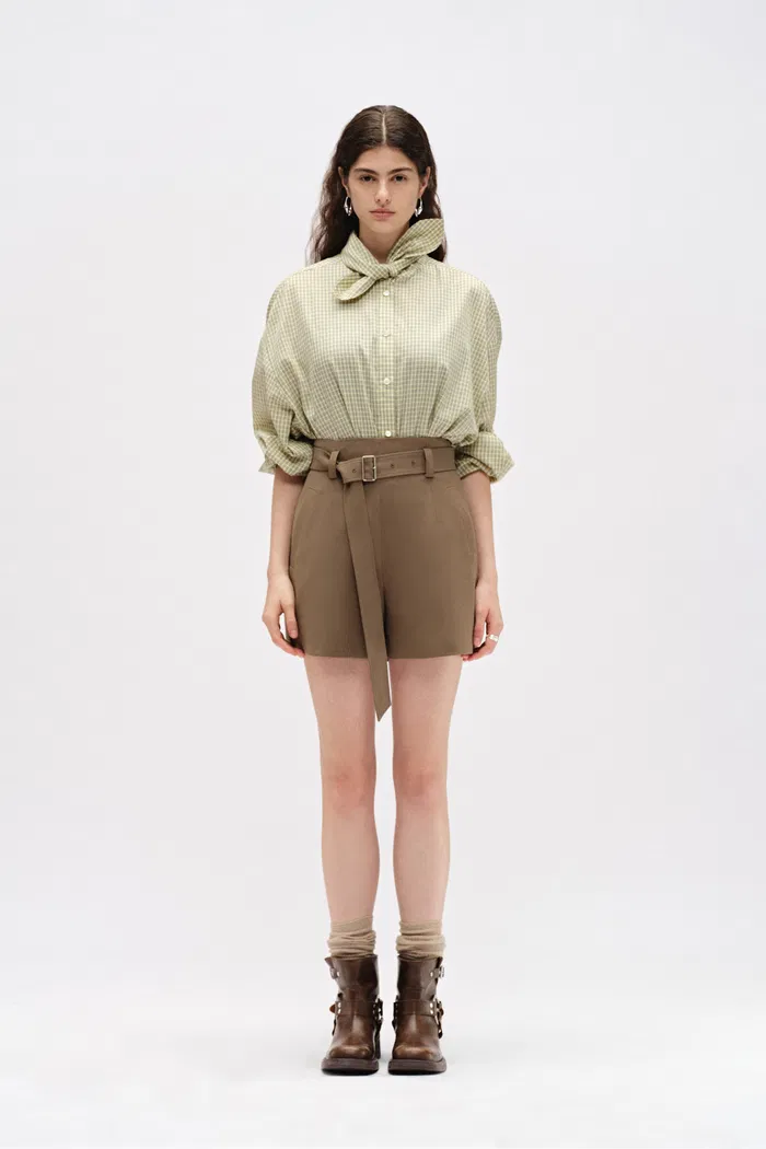 8625-prevernae-high-waist-tailored-shorts-in-fine-wool-blend-1.webp