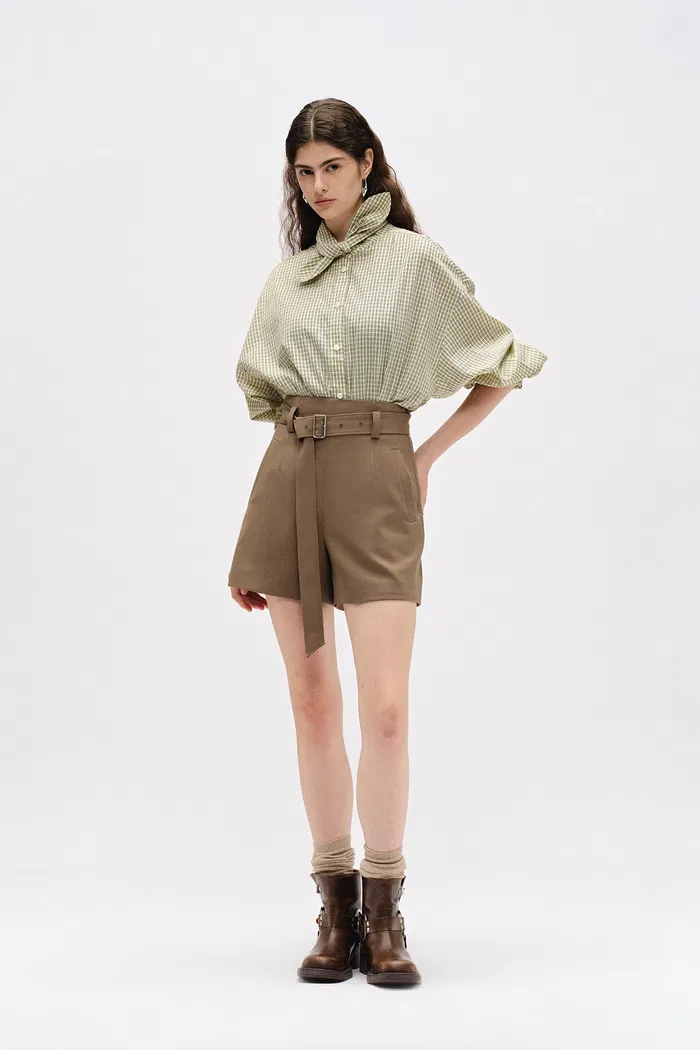 8625-prevernae-high-waist-tailored-shorts-in-fine-wool-blend-1.webp