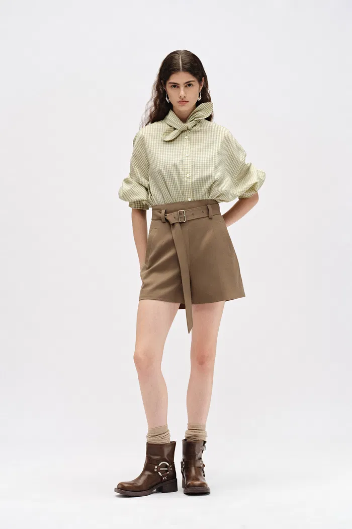 8625-prevernae-high-waist-tailored-shorts-in-fine-wool-blend-1.webp